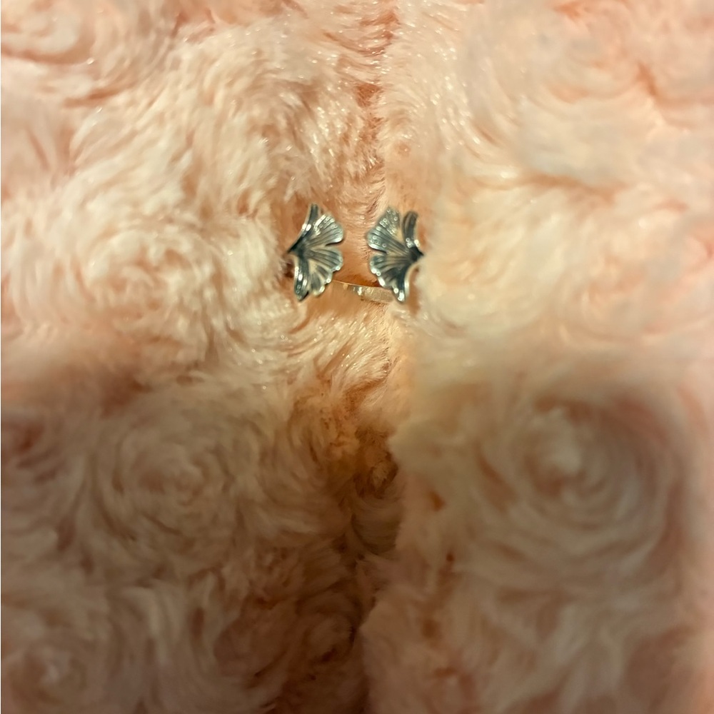 Elegant Silver Ginkgo adjustable ring